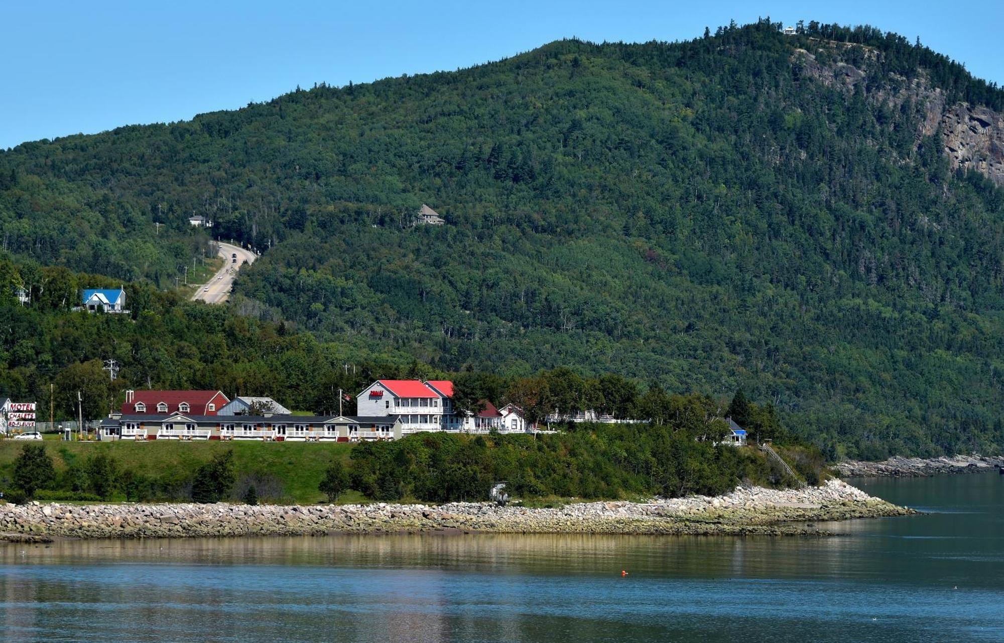 Motel Et Chalets Bo-Fleuve Evangeline Сен-Симеон Номер фото