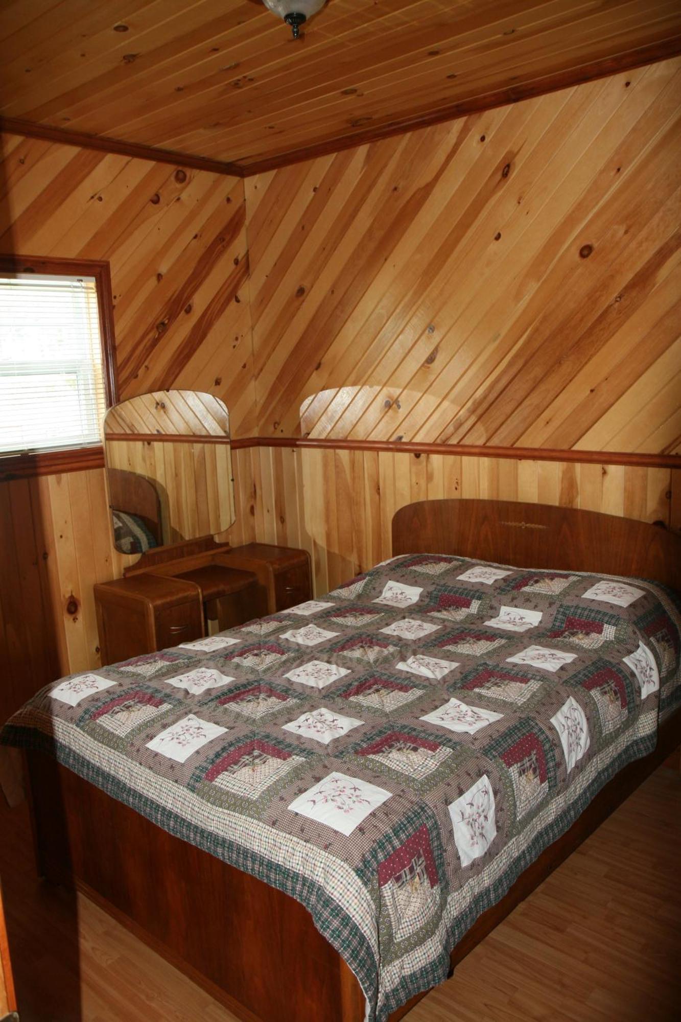 Motel Et Chalets Bo-Fleuve Evangeline Сен-Симеон Номер фото